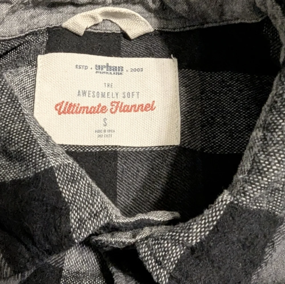 🔥🔥 Bundle Alert 3 URBAN PIPELINE Men's Sz Sm button down Plaid Flannel Shirts